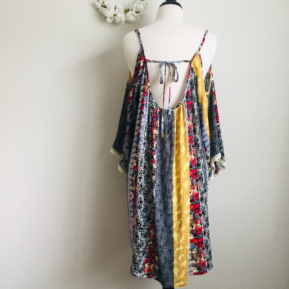 Cold Shoulder Multicolor Dress - Picture 5 of 7